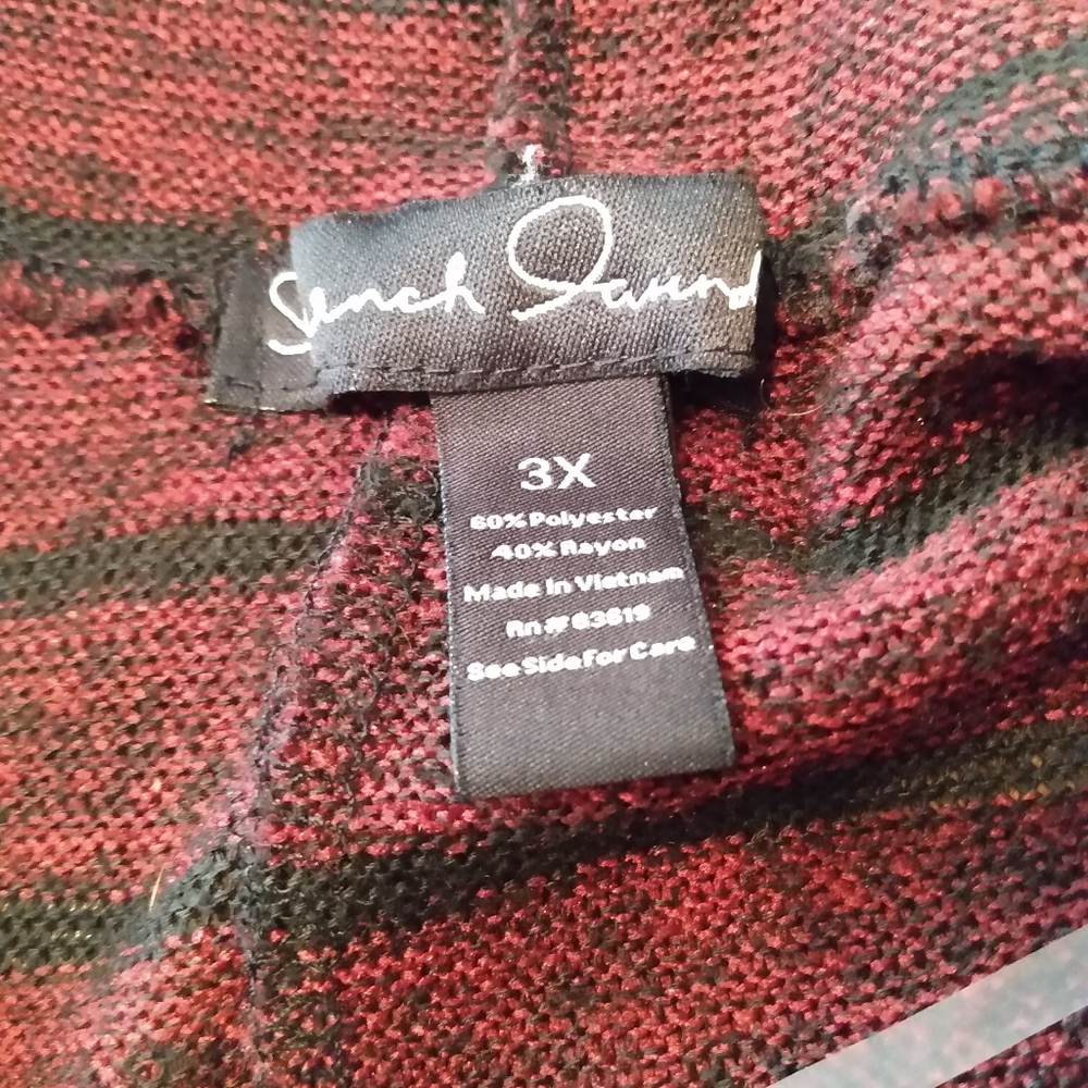 Short sleeved sweater